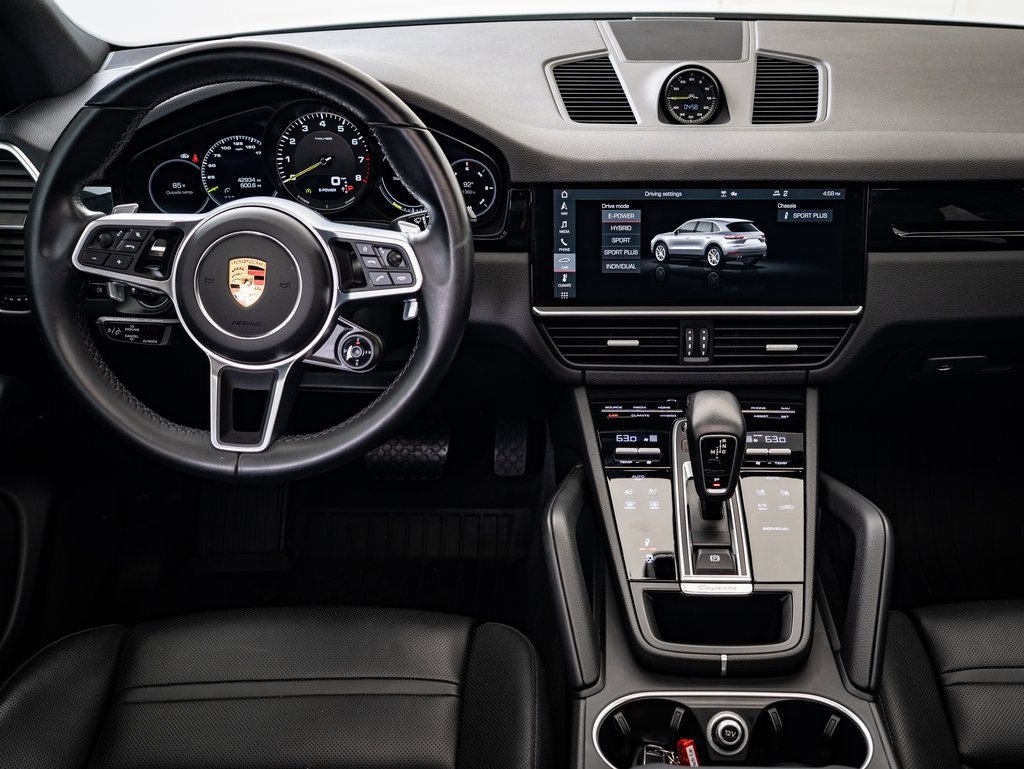 2021 Porsche Cayenne E-Hybrid photo 6