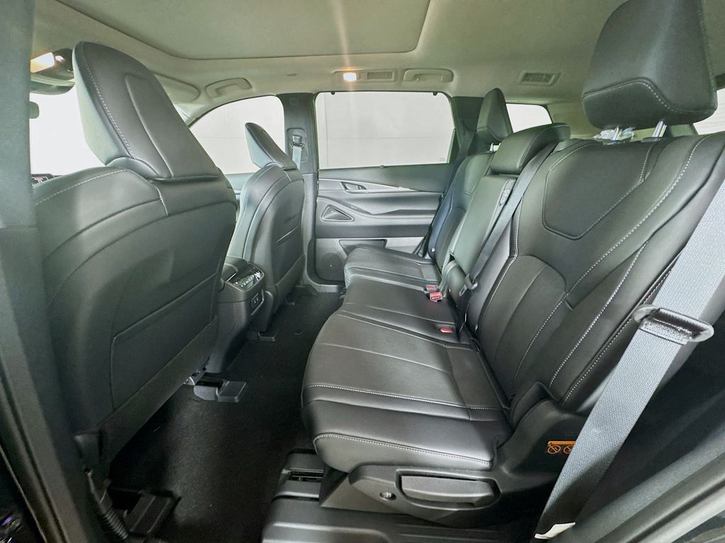 2026 Infiniti QX60 Luxe photo 25
