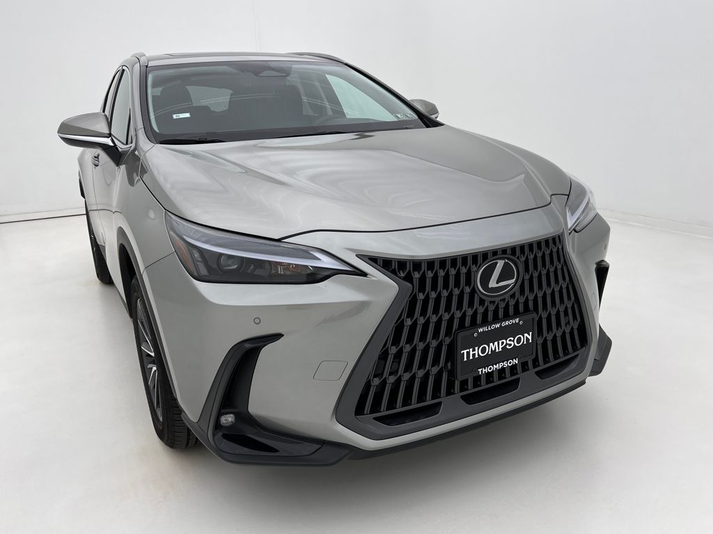 2025 Lexus NX 350 photo 4