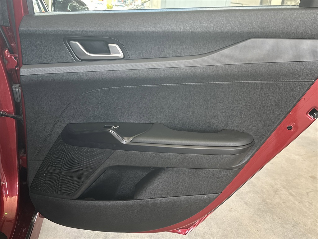 2021 Kia K5 GT-Line photo 28