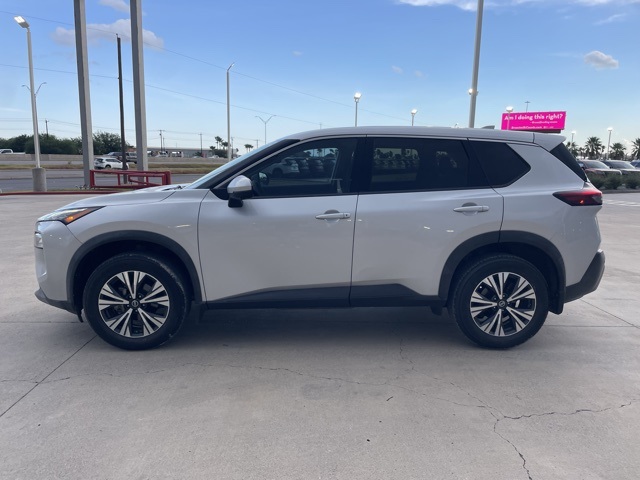 2021 Nissan Rogue SV photo 2
