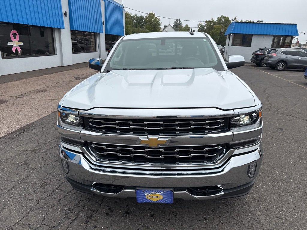 2018 Chevrolet Silverado 1500 LTZ photo 3