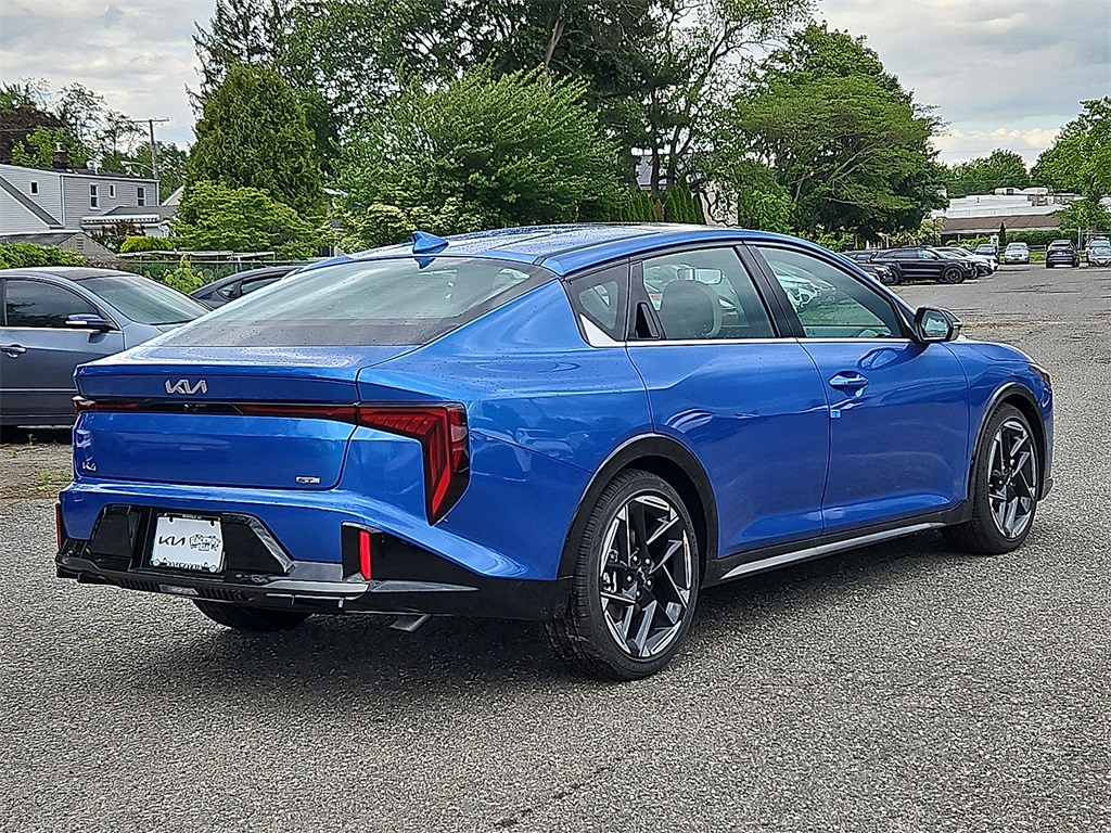 2025 Kia K4 GT-Line photo 4