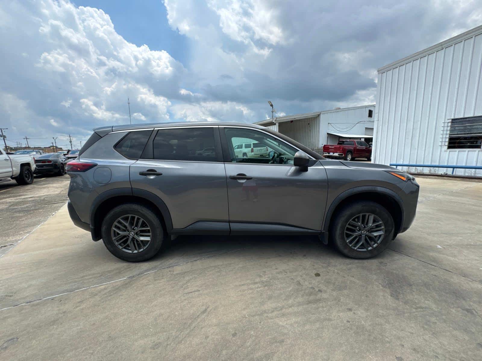 2021 Nissan Rogue S photo 8