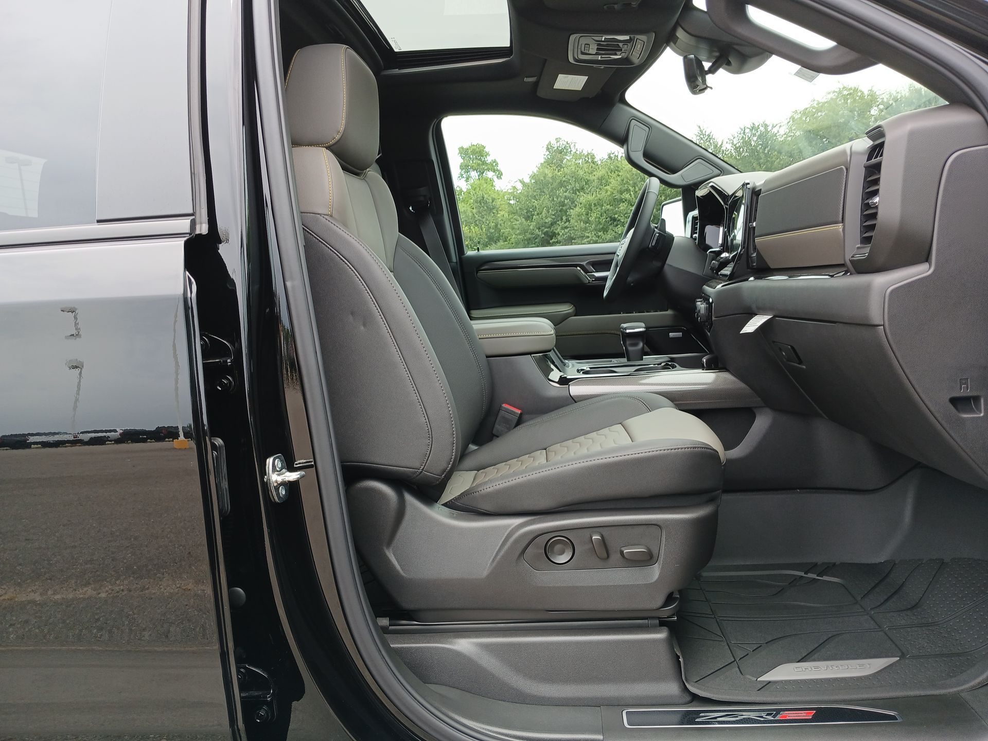 2025 Chevrolet Silverado 1500 ZR2 photo 26