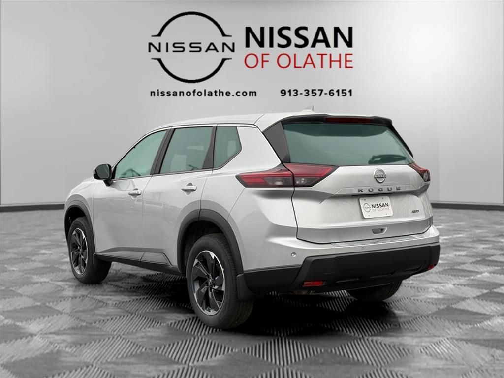 2025 Nissan Rogue SV photo 3