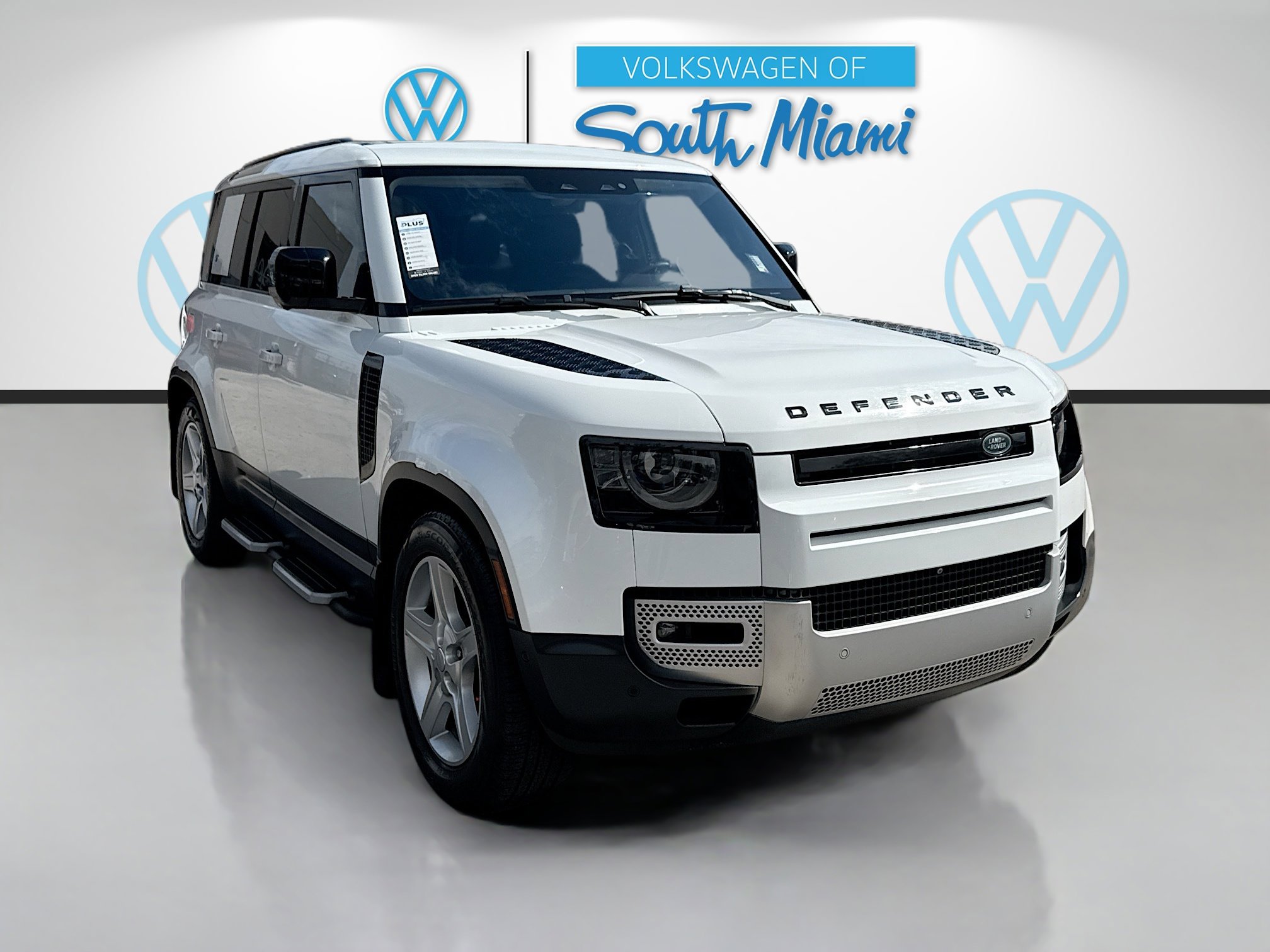 2020 Land Rover Defender SE