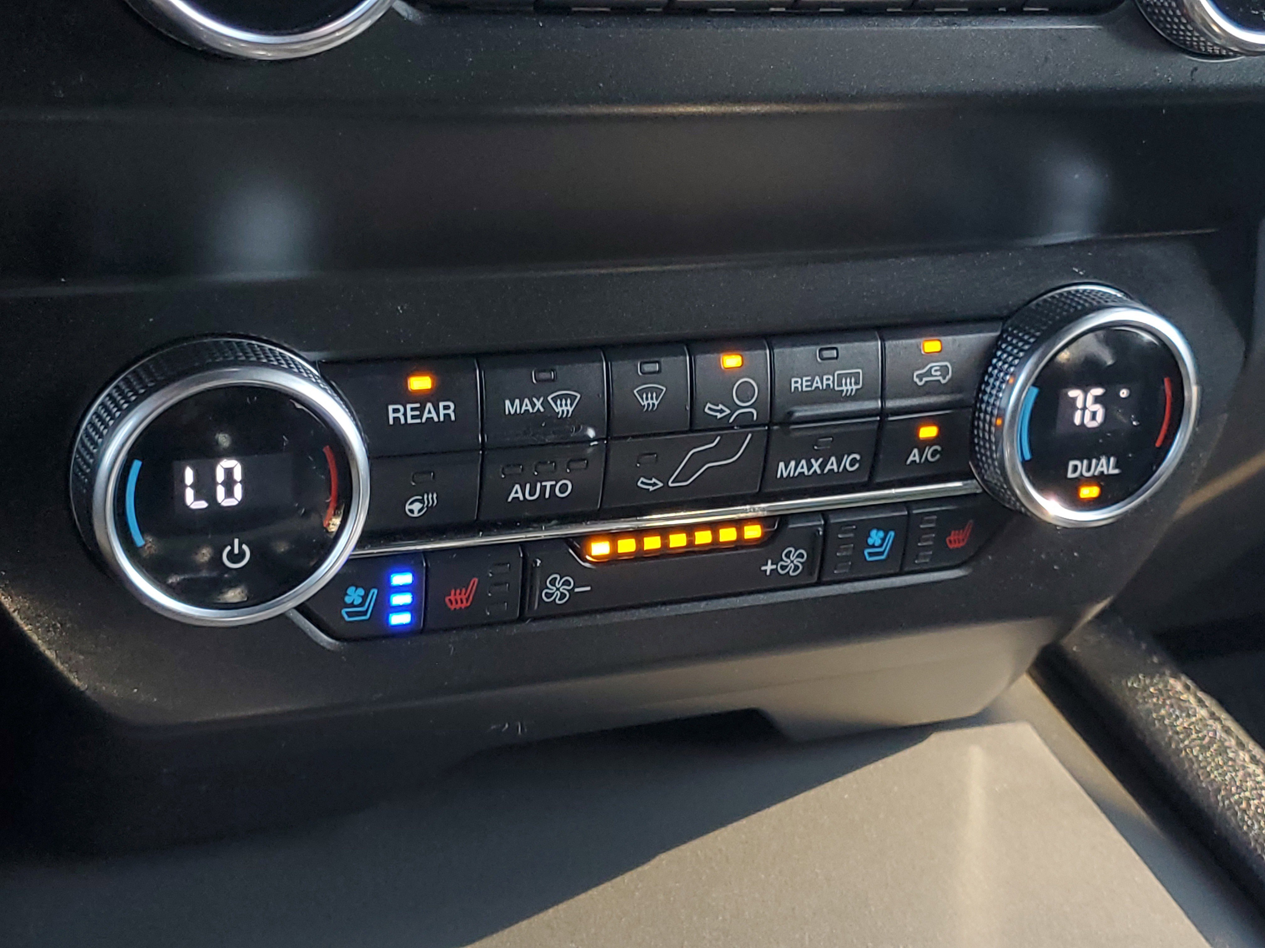 2020 Ford Expedition XLT photo 8