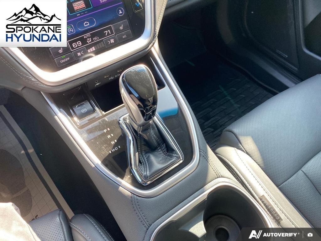 2020 Subaru Outback Limited photo 18