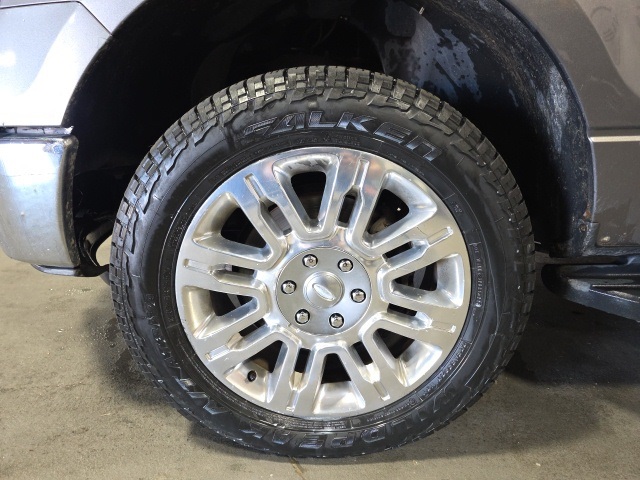 2013 Ford F-150 XLT photo 9