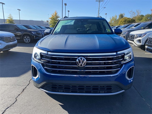2025 Volkswagen Atlas SE Technology photo 2