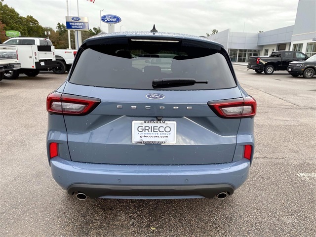 2024 Ford Escape ST-Line photo 4
