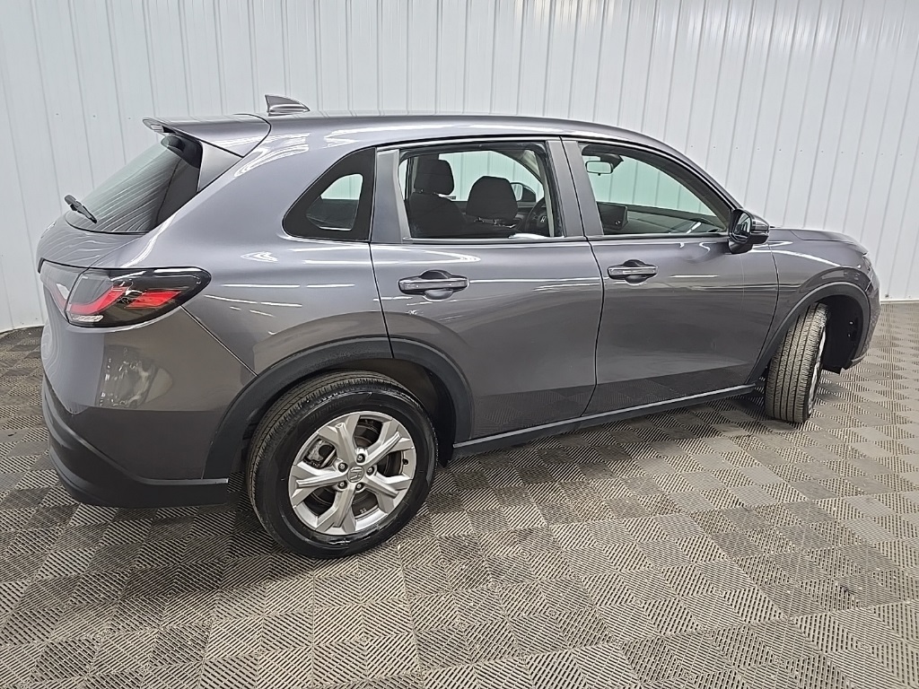 2023 Honda HR-V LX photo 3