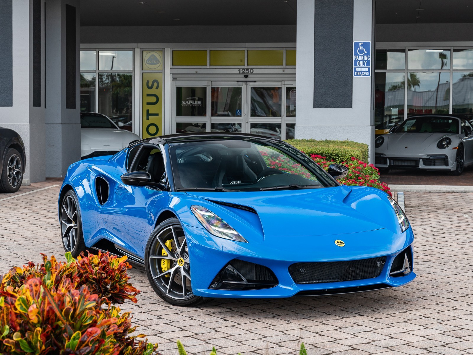 2024 Lotus Emira First Edition photo 16