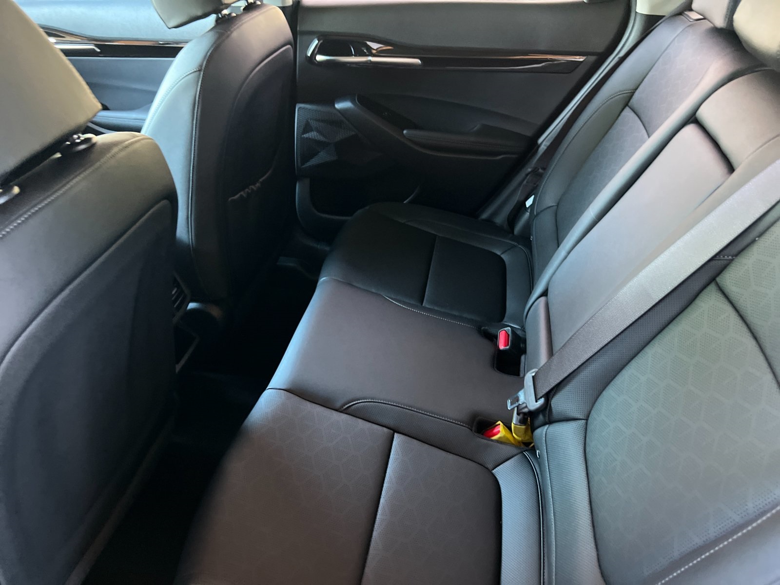 2026 Kia Seltos EX photo 11