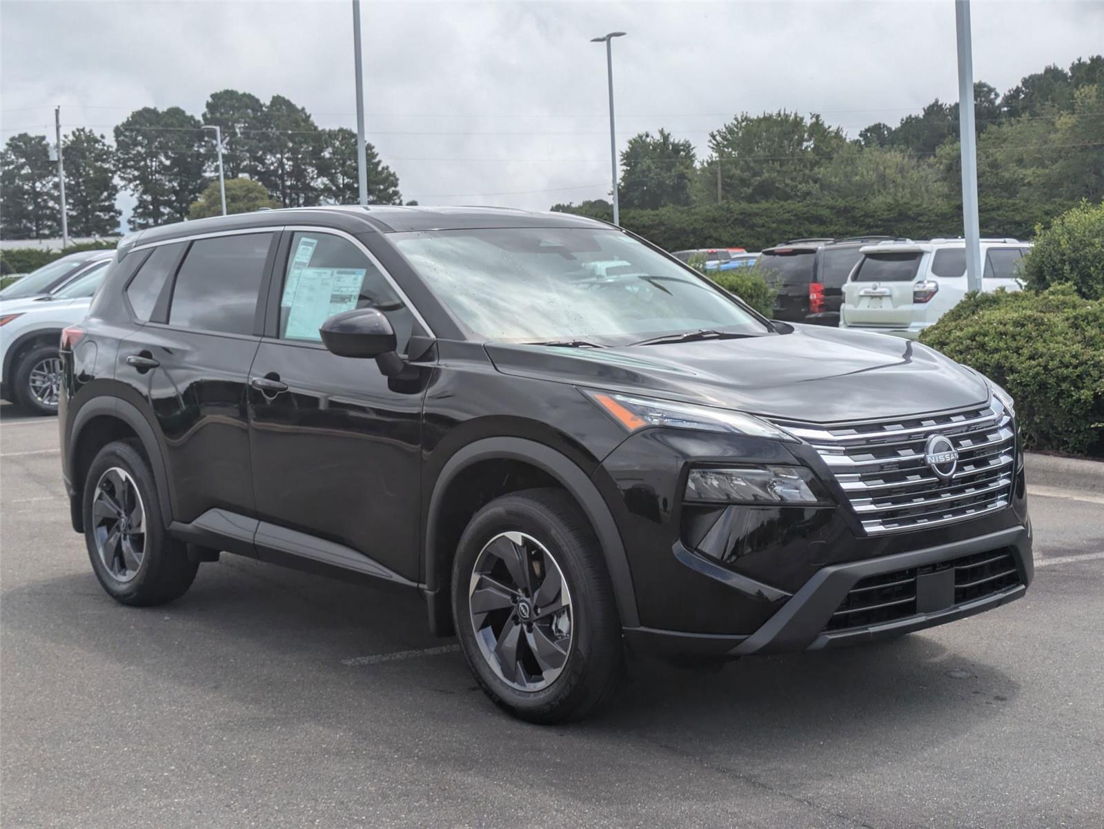 2026 Nissan Rogue SV photo 3