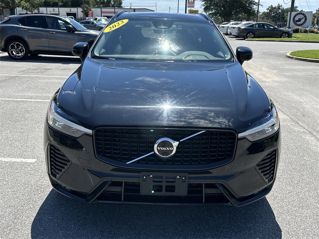 2023 Volvo XC60 B5 Plus photo 6