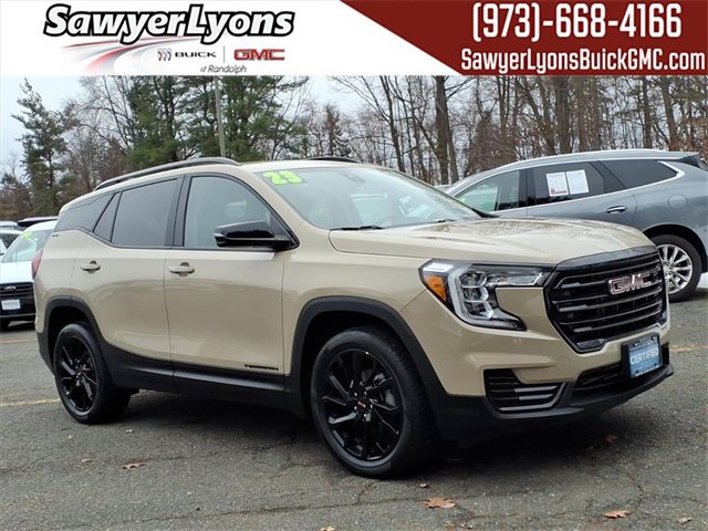2023 GMC Terrain SLE's photo