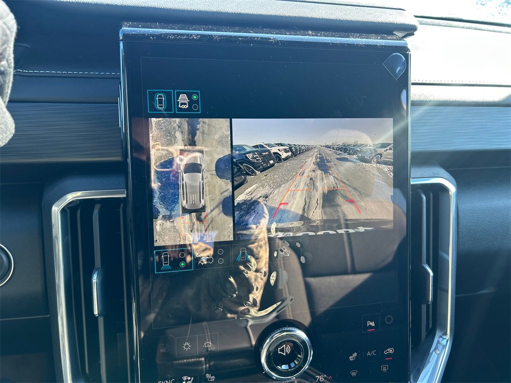 2026 GMC ACADIA - Image 23