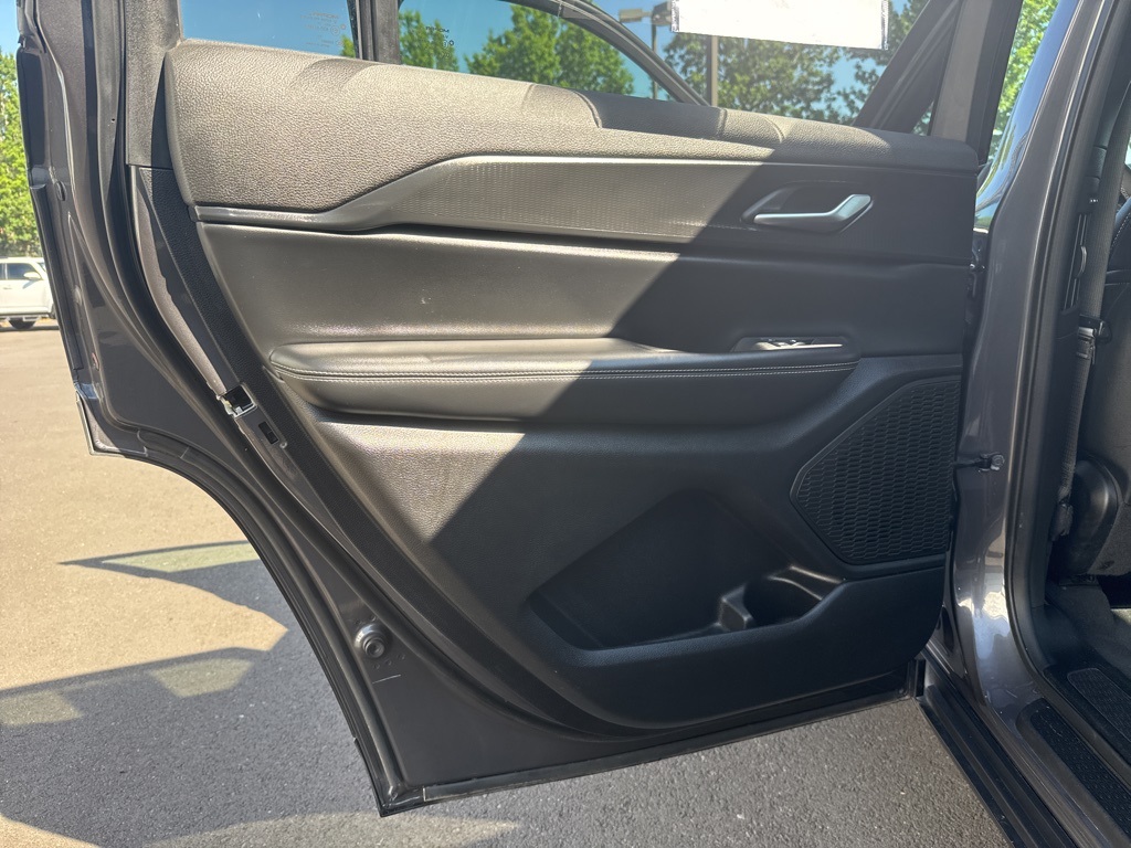 2024 Jeep Grand Cherokee Altitude photo 12