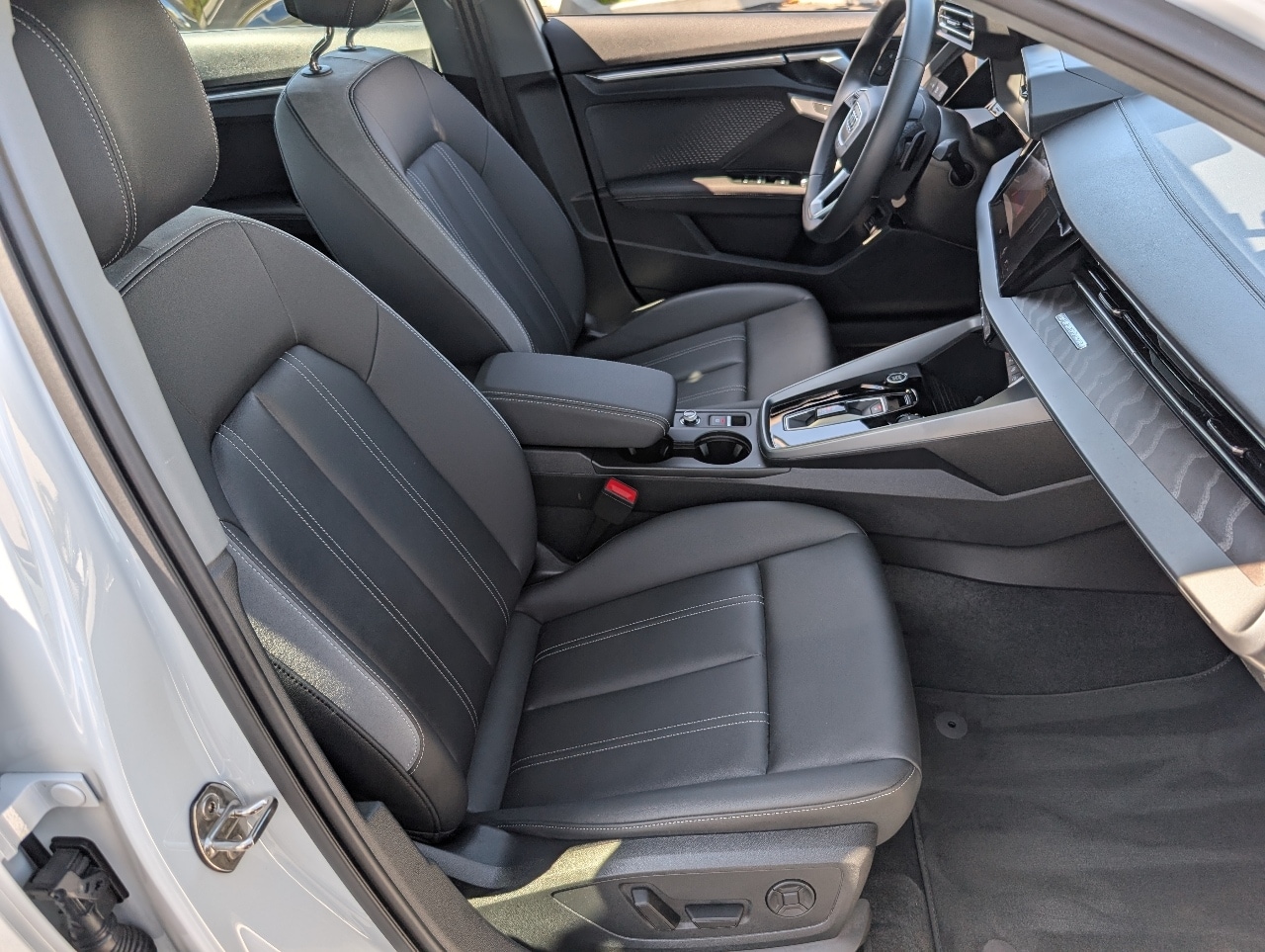 2025 Audi A3 40 Premium Plus Quattro photo 6