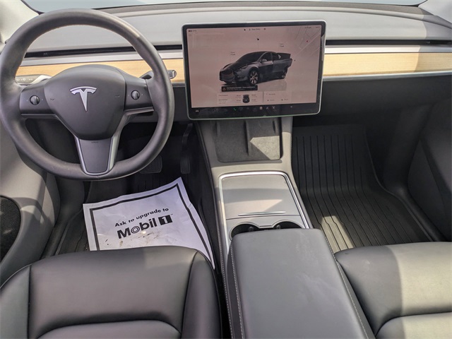 2024 Tesla Model Y Long Range photo 15