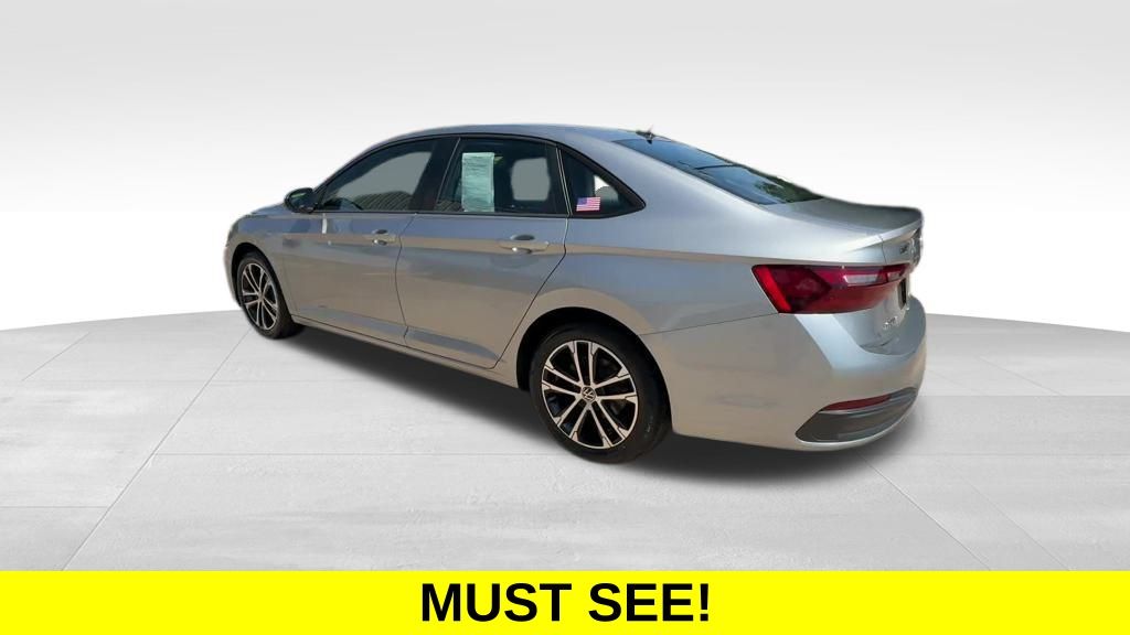 2022 Volkswagen Jetta 1.5T Sport photo 3