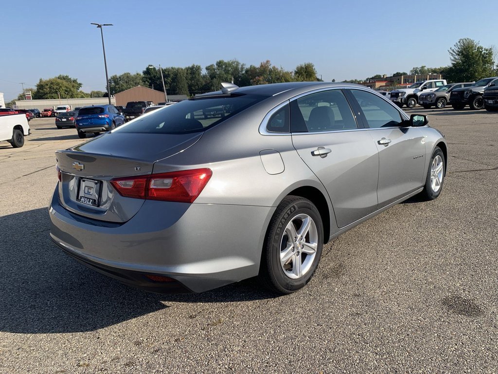 2023 Chevrolet Malibu 1LT photo 2