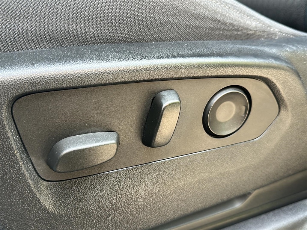 2022 Chevrolet Silverado 1500 Custom photo 23