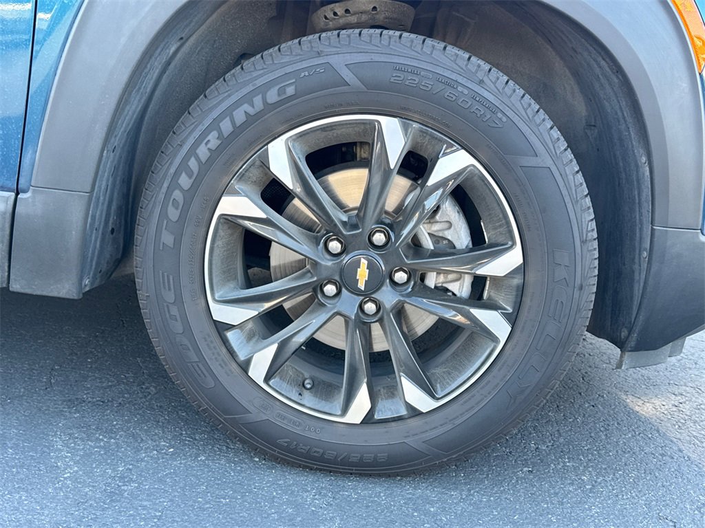 2021 Chevrolet Trailblazer LT photo 3