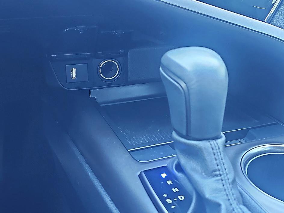 2023 Toyota Camry SE photo 23