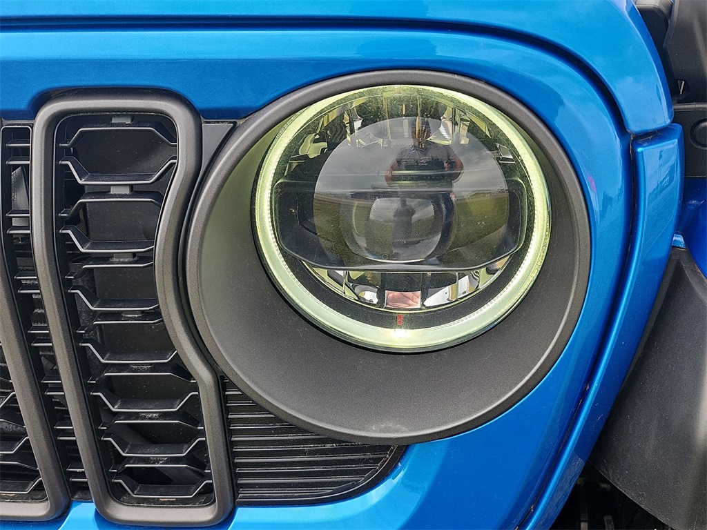 2024 Jeep Wrangler Rubicon 392 Sport photo 13