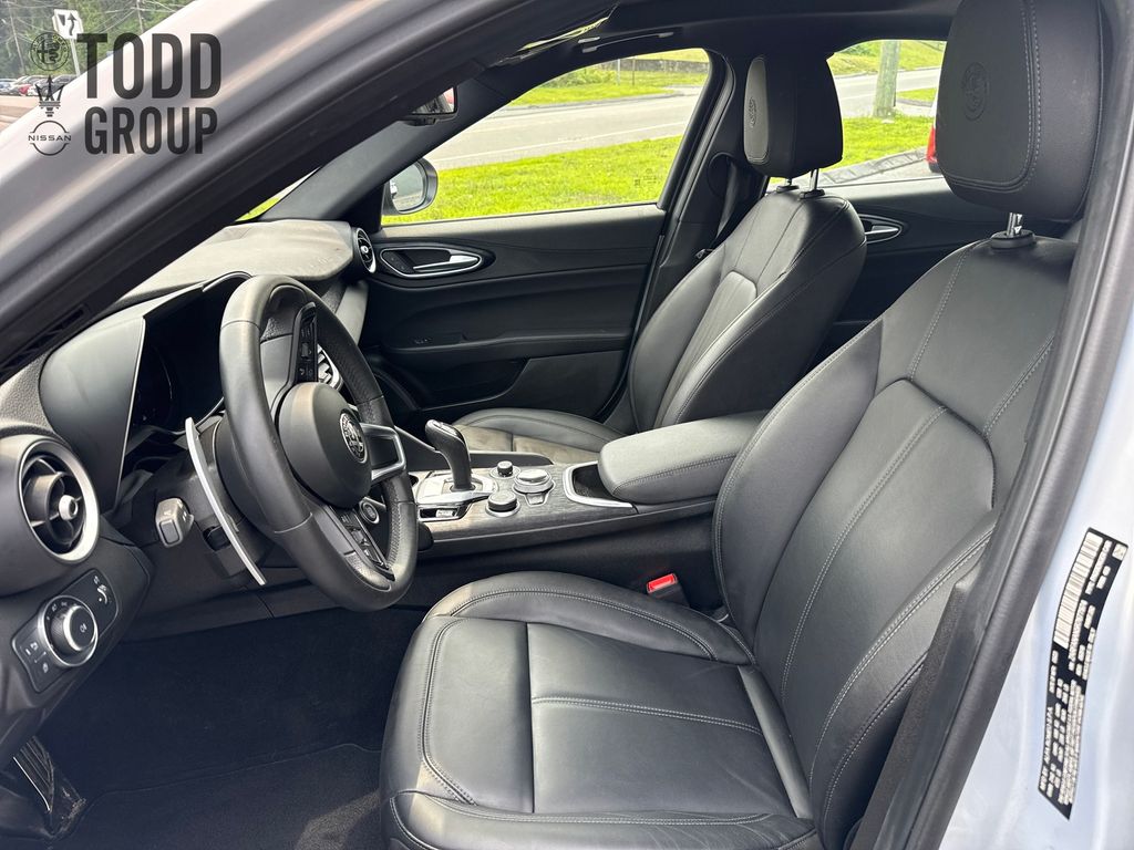 2024 Alfa Romeo Giulia SPRINT photo 9