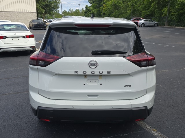 2024 Nissan Rogue S photo 5