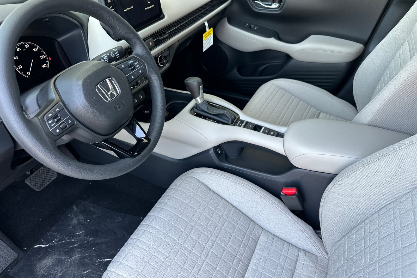 2026 Honda HR-V LX photo 4