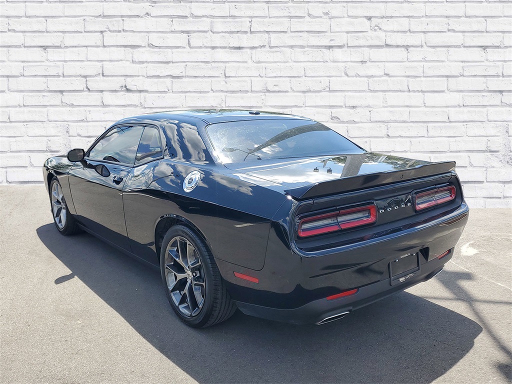 2022 Dodge Challenger GT photo 3