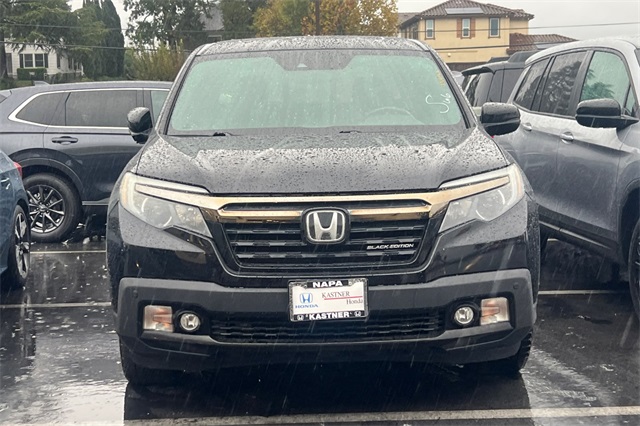 2017 Honda Ridgeline Black Edition photo 4