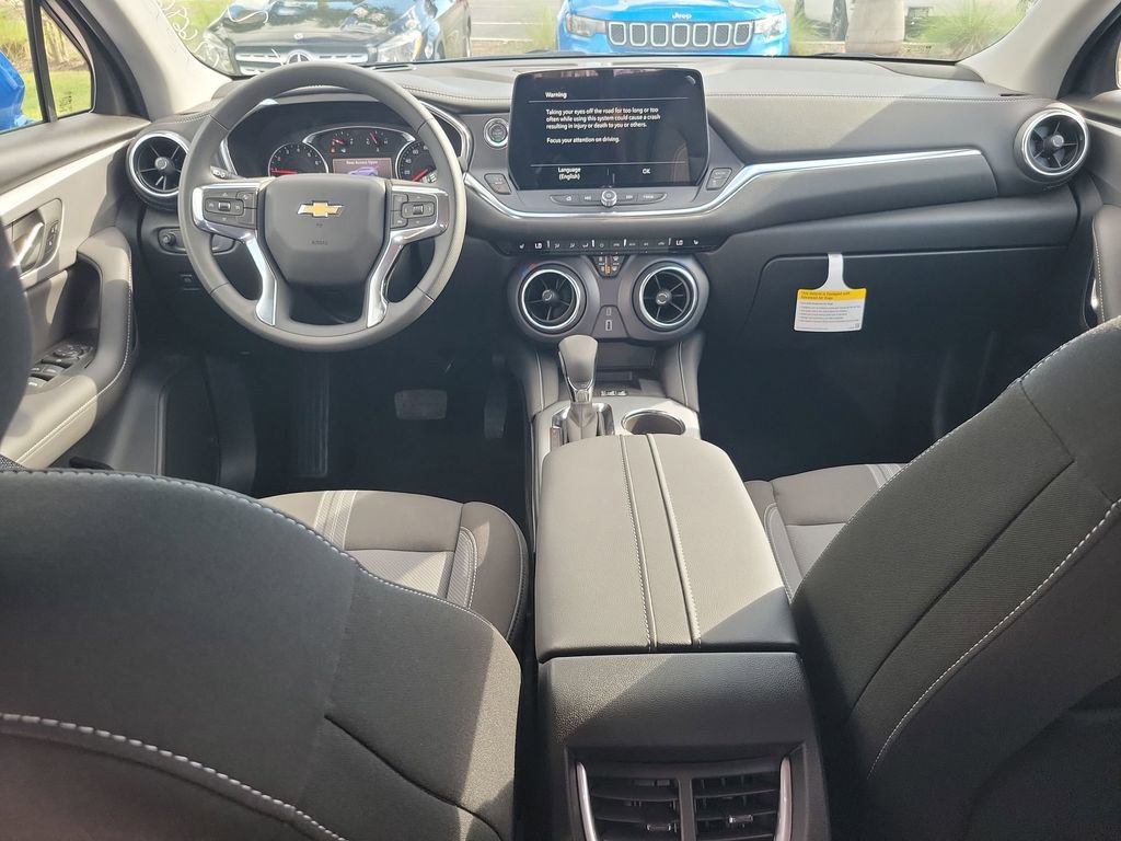 2025 Chevrolet Blazer 2LT photo 24