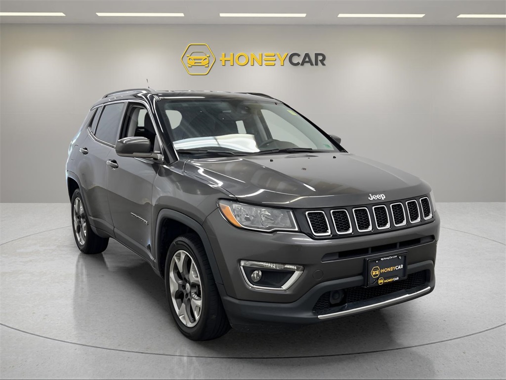 Used 2020 Gray Jeep Limited image 1