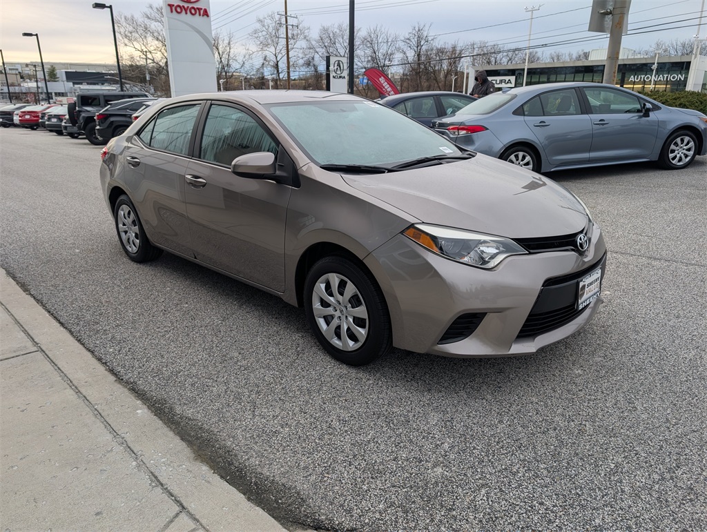 2014 Toyota Corolla LE's photo