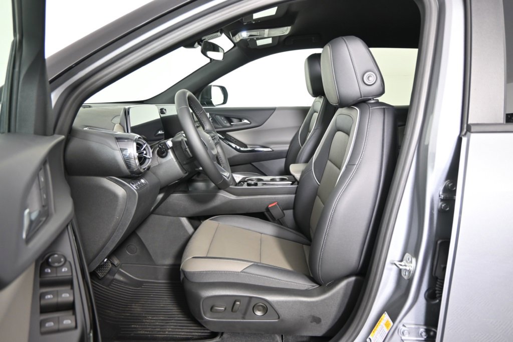 2026 Chevrolet Equinox LT photo 17