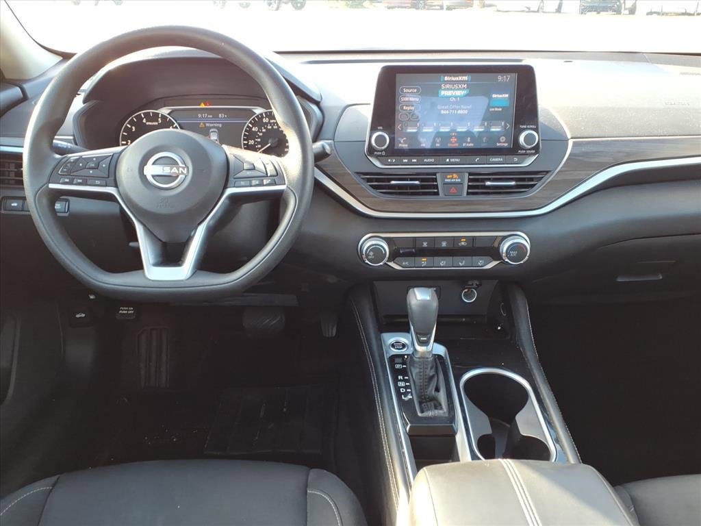 2023 Nissan Altima 2.5 SV photo 11