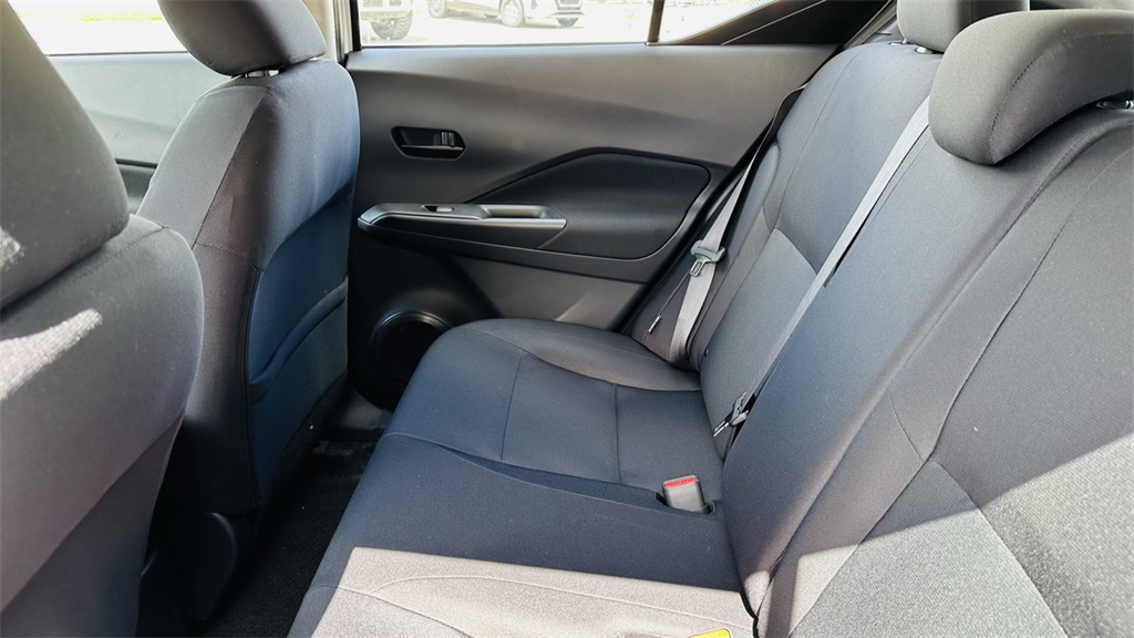 2025 Nissan Kicks Play S photo 23