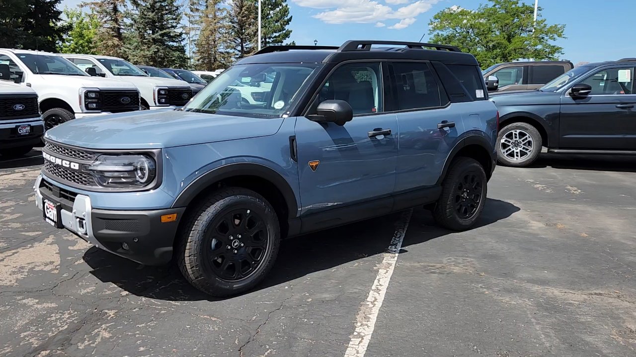2025 Ford Bronco Sport Badlands photo 2