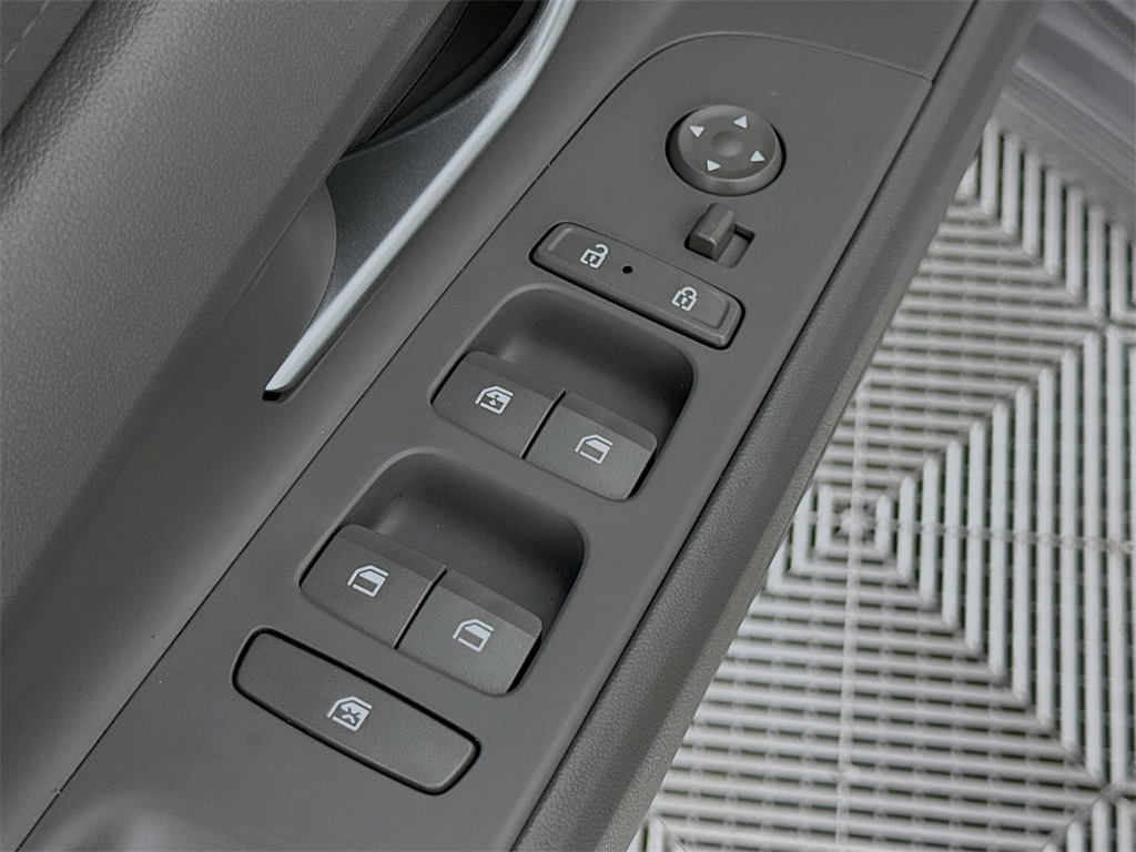 2024 Hyundai Elantra SEL photo 22