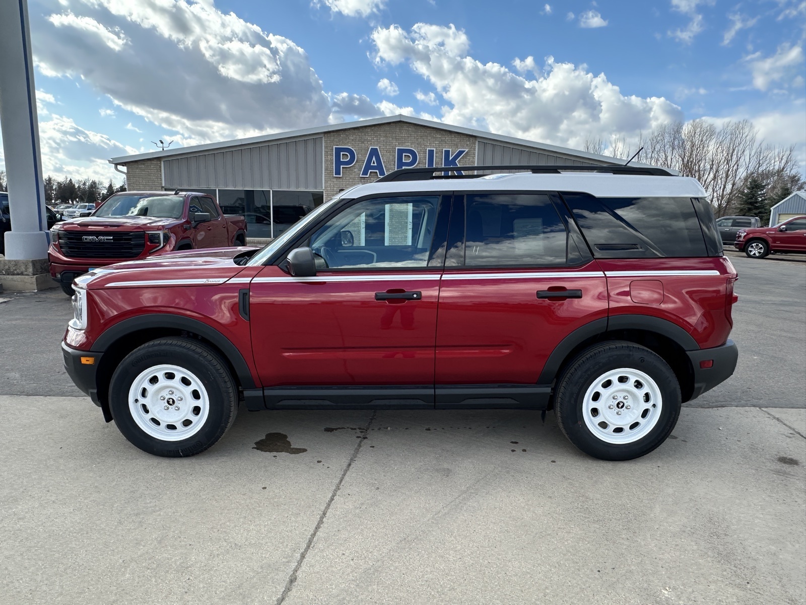 2025 Ford Bronco Sport Heritage photo 2