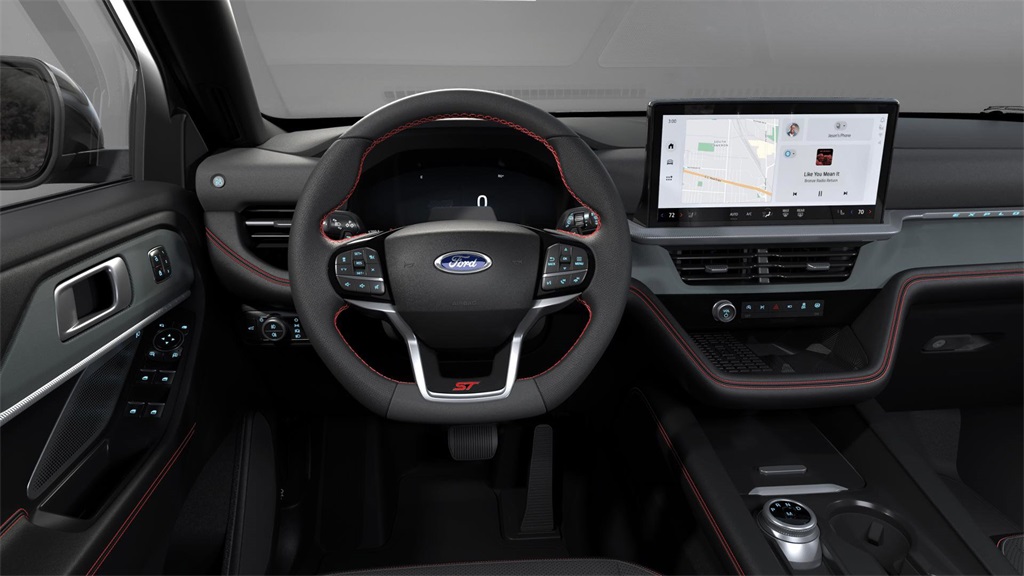 2025 Ford Explorer ST photo 7