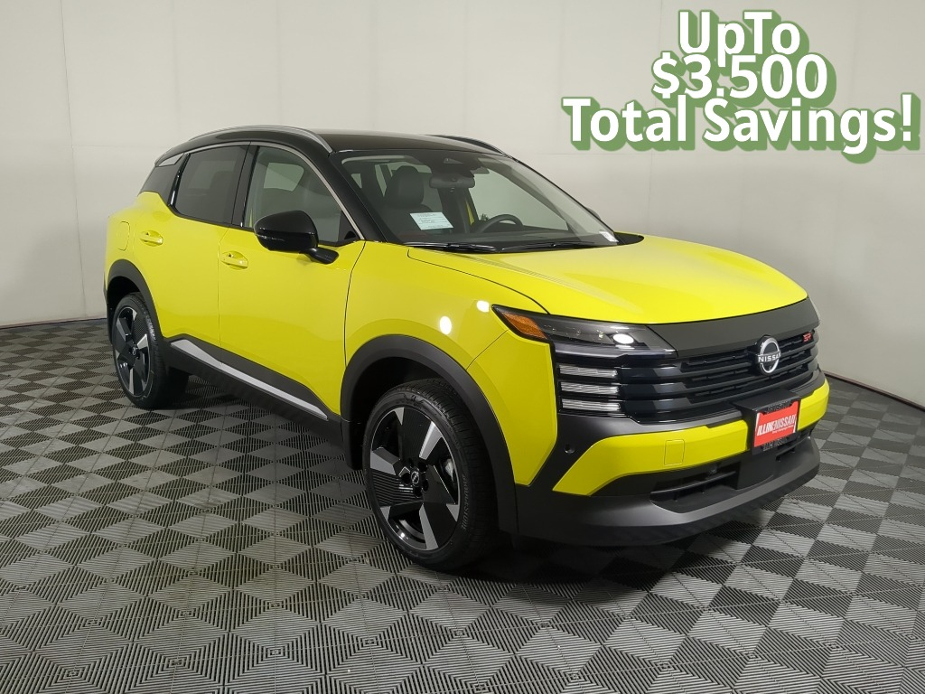 2025 Nissan Kicks SR's photo