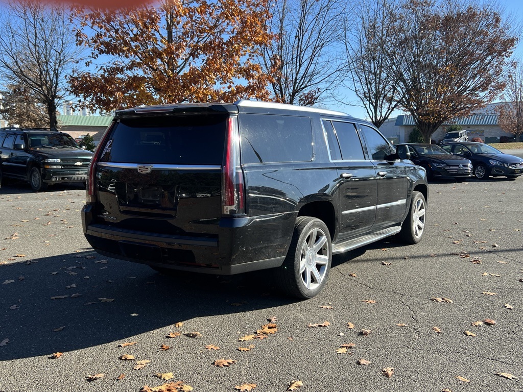 2017 Cadillac Escalade ESV Premium Luxury photo 4