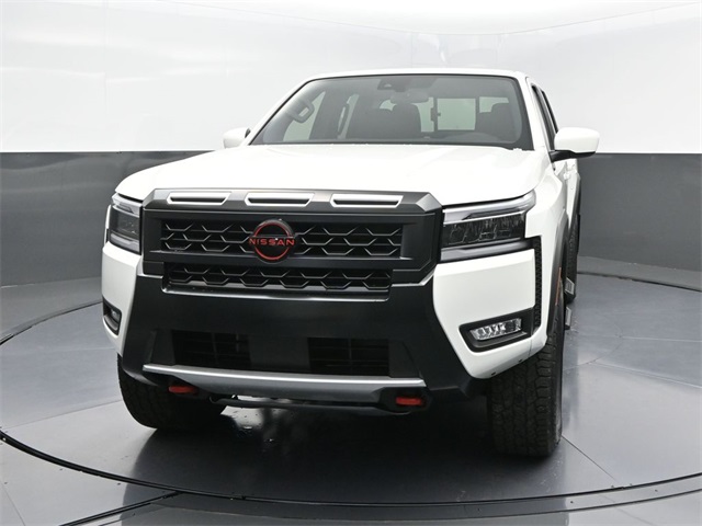 2025 Nissan Frontier PRO-4X photo 2